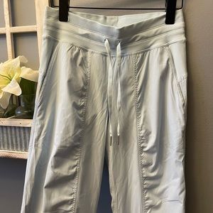 Lululemon Dance Studio Jogger size 4 light baby Blue